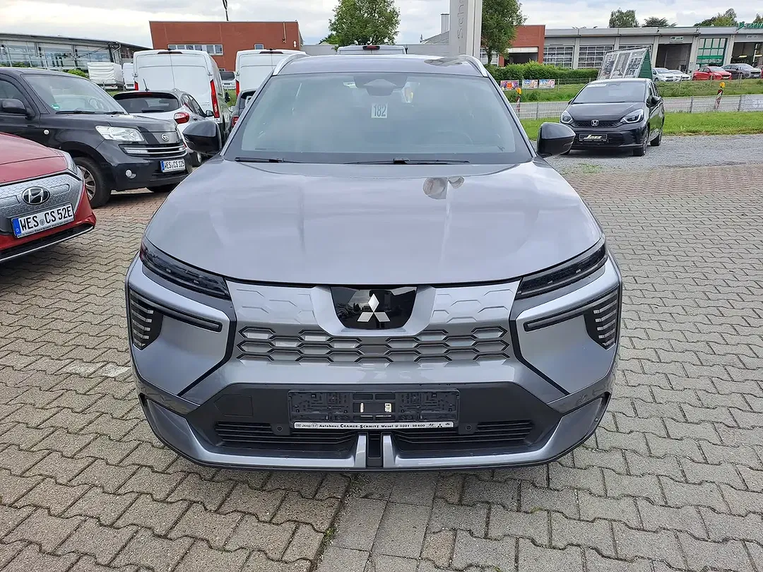 Mitsubishi Eclipse Cross - Thumbnail 3