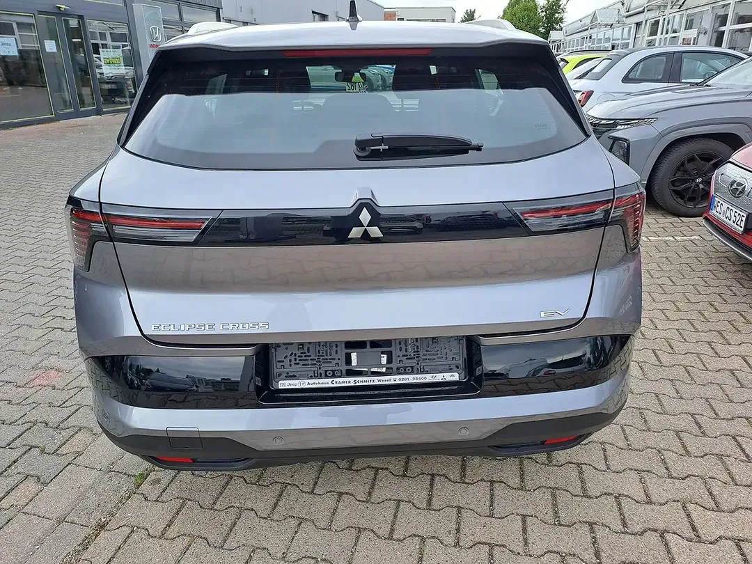 Mitsubishi Eclipse Cross - Thumbnail 6