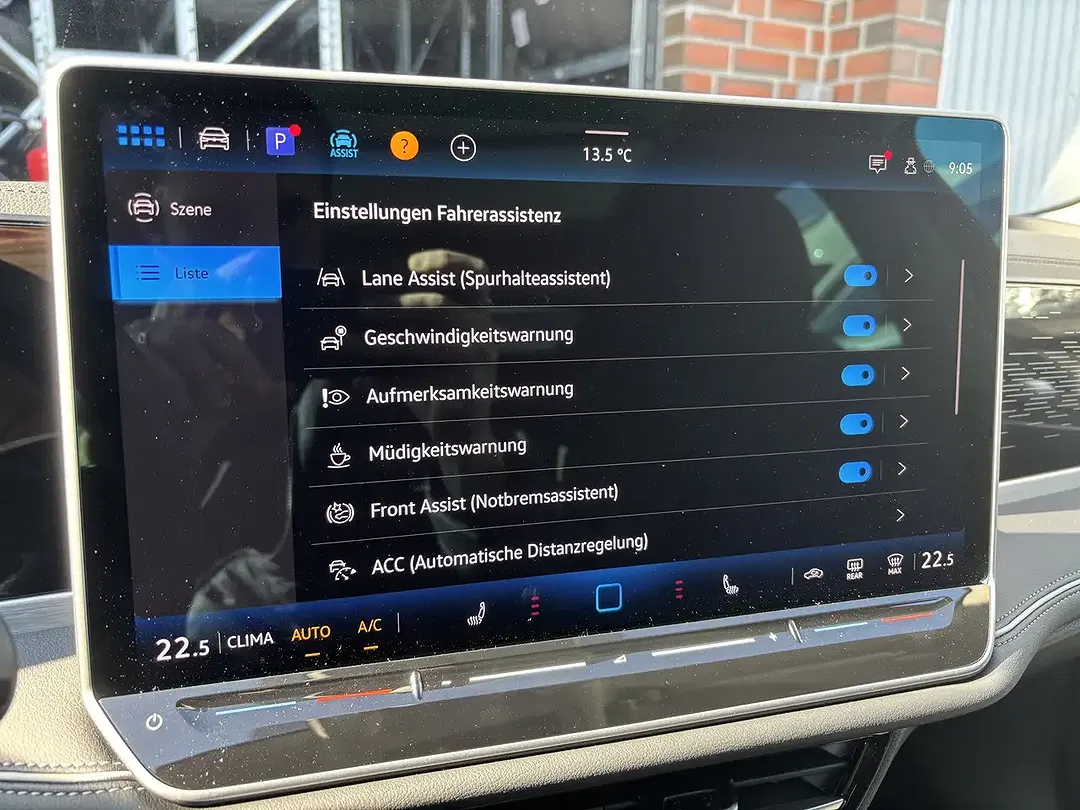 Volkswagen Passat Variant - Thumbnail 13