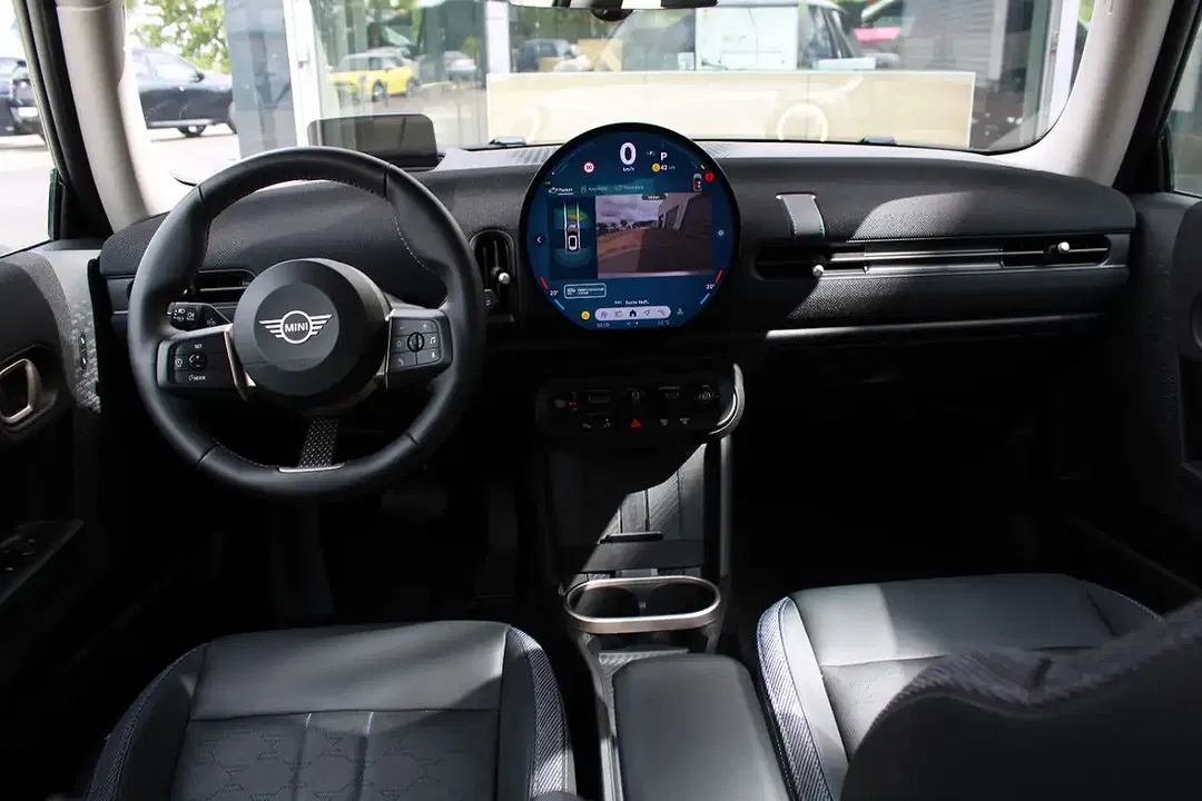 MINI Cooper C - Thumbnail 9