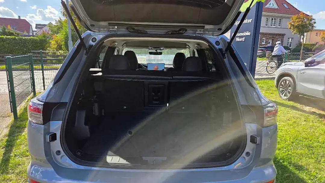 Mitsubishi Outlander - Thumbnail 10