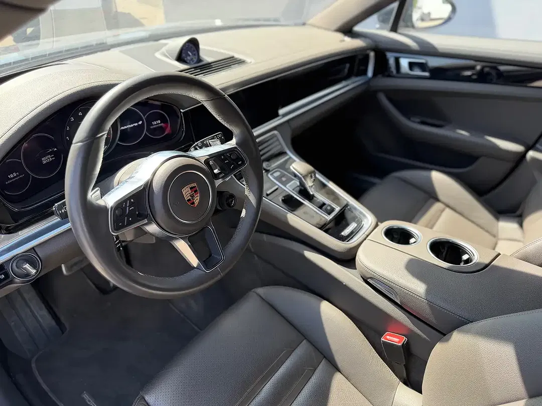 Porsche Panamera - Thumbnail 12