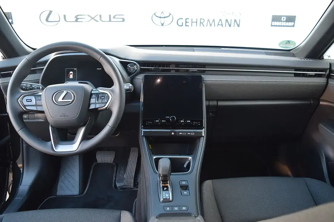 Lexus LBX - Thumbnail 9