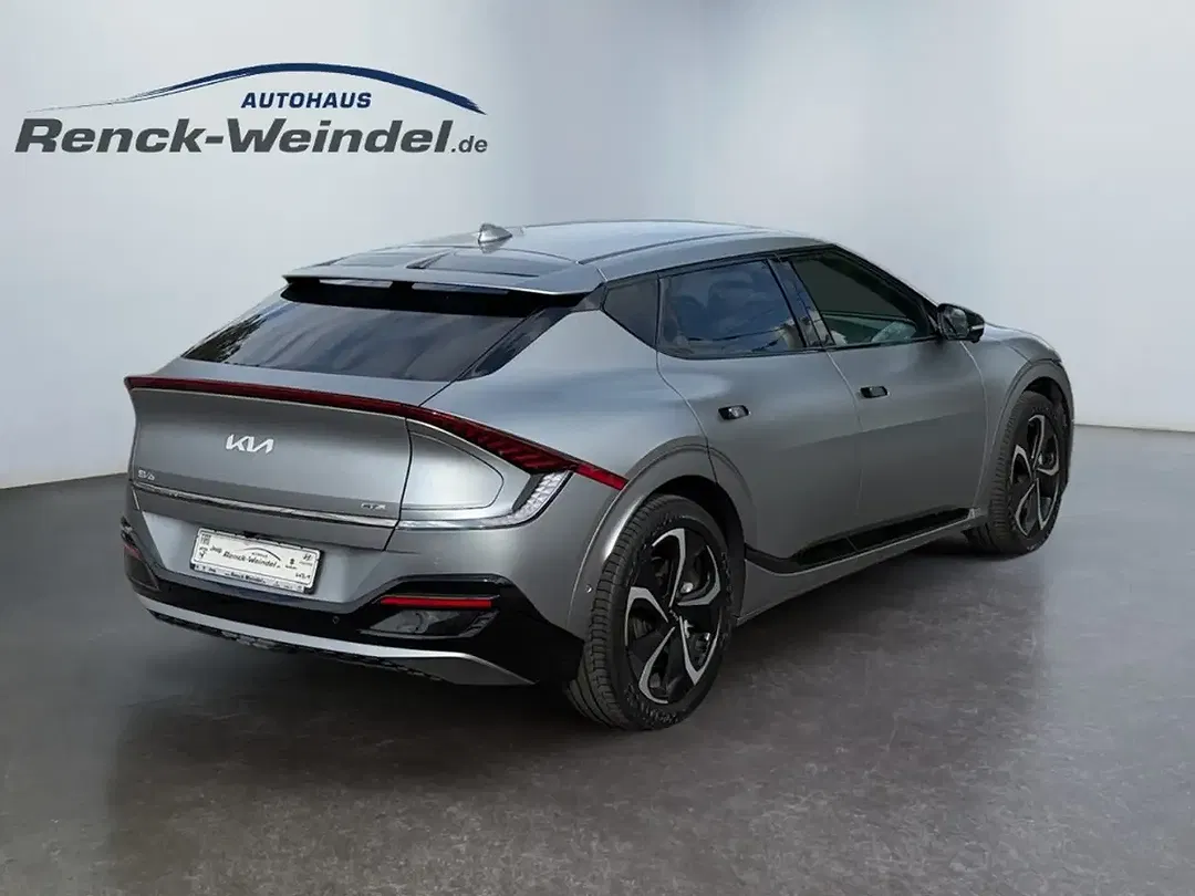 Kia EV6 - Thumbnail 5