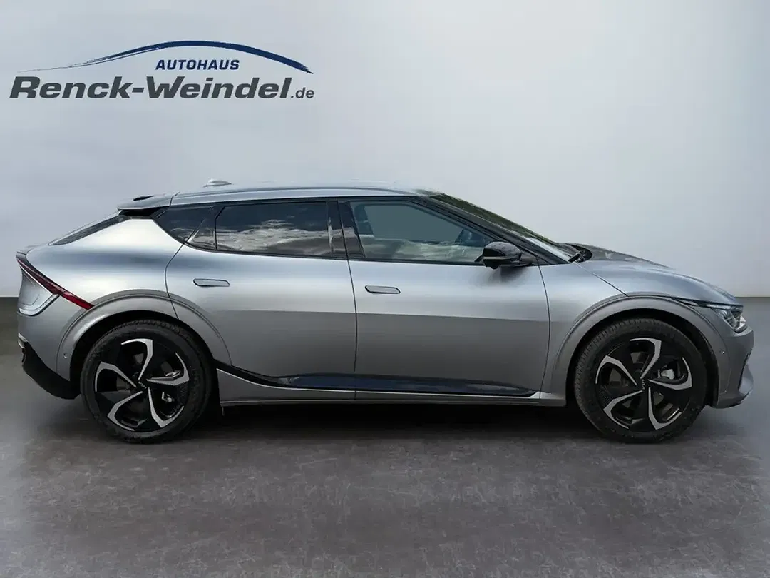 Kia EV6 - Thumbnail 6
