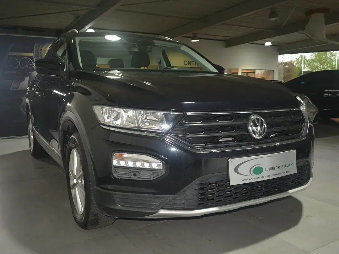 Volkswagen T-Roc - Thumbnail 5