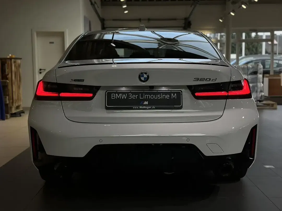 BMW 320 - Thumbnail 6