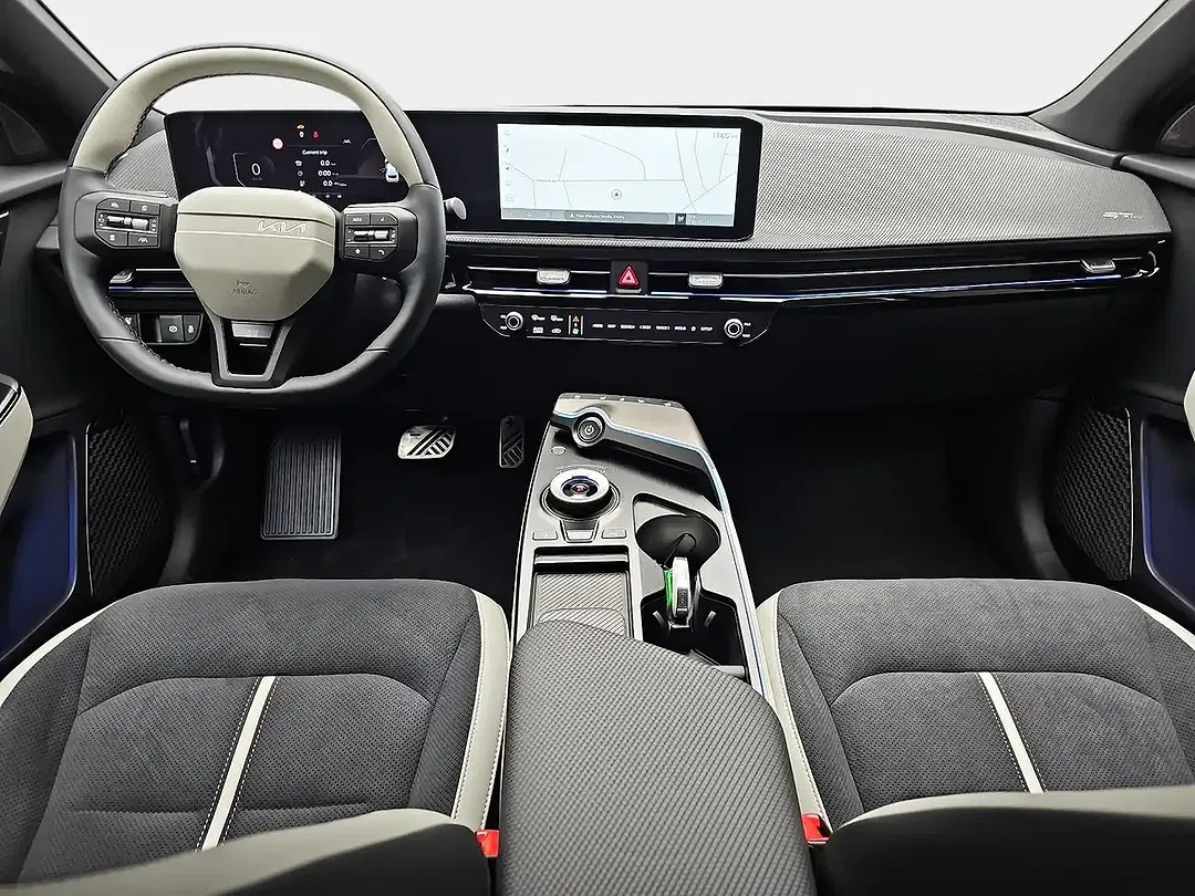 Kia EV6 - Thumbnail 7