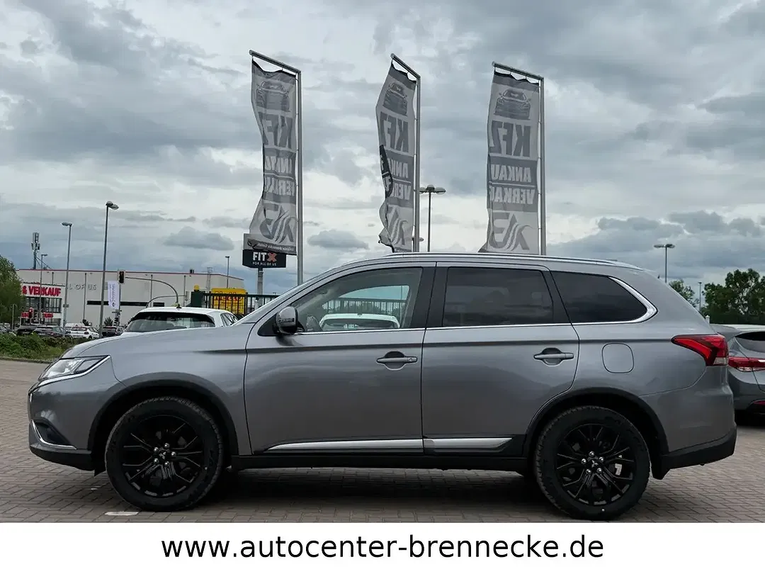 Mitsubishi Outlander - Thumbnail 7