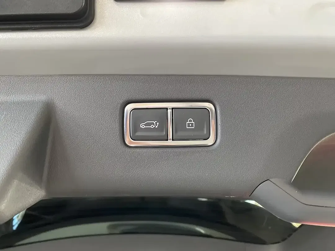 Kia EV9 - Thumbnail 9