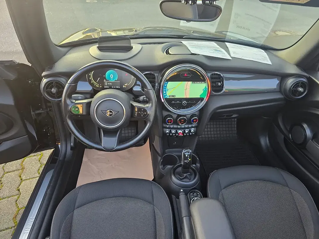 MINI Cooper Cabrio - Thumbnail 12