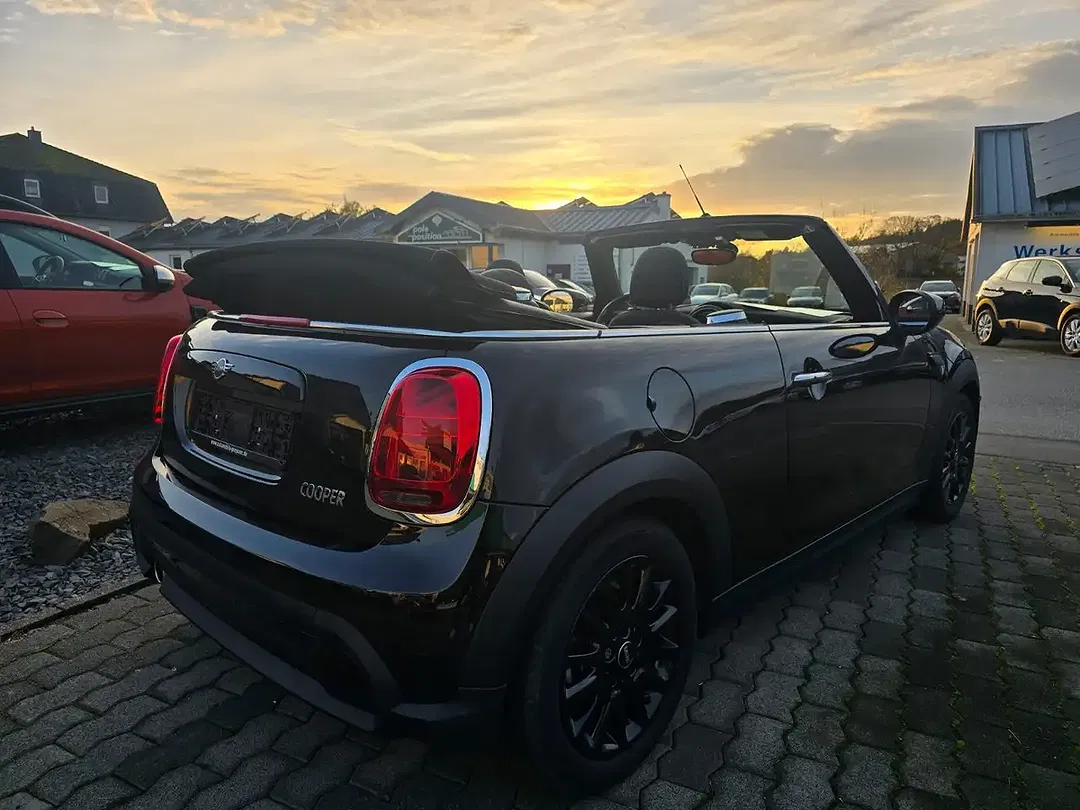 MINI Cooper Cabrio - Thumbnail 4