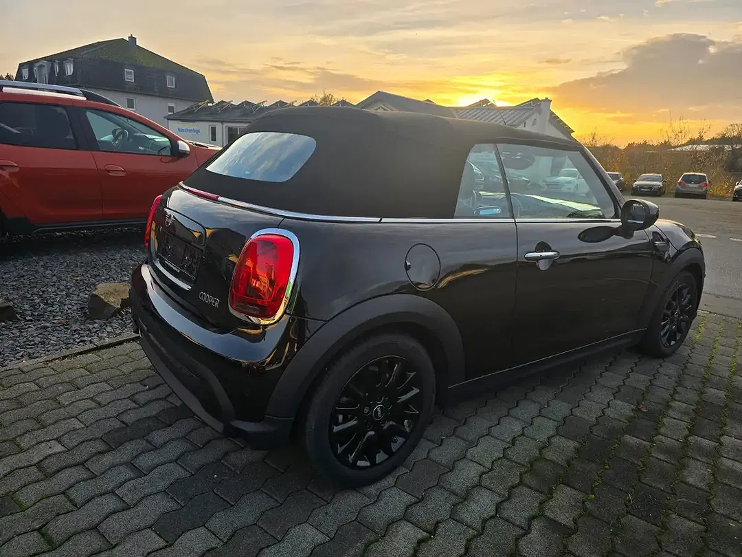 MINI Cooper Cabrio - Thumbnail 5