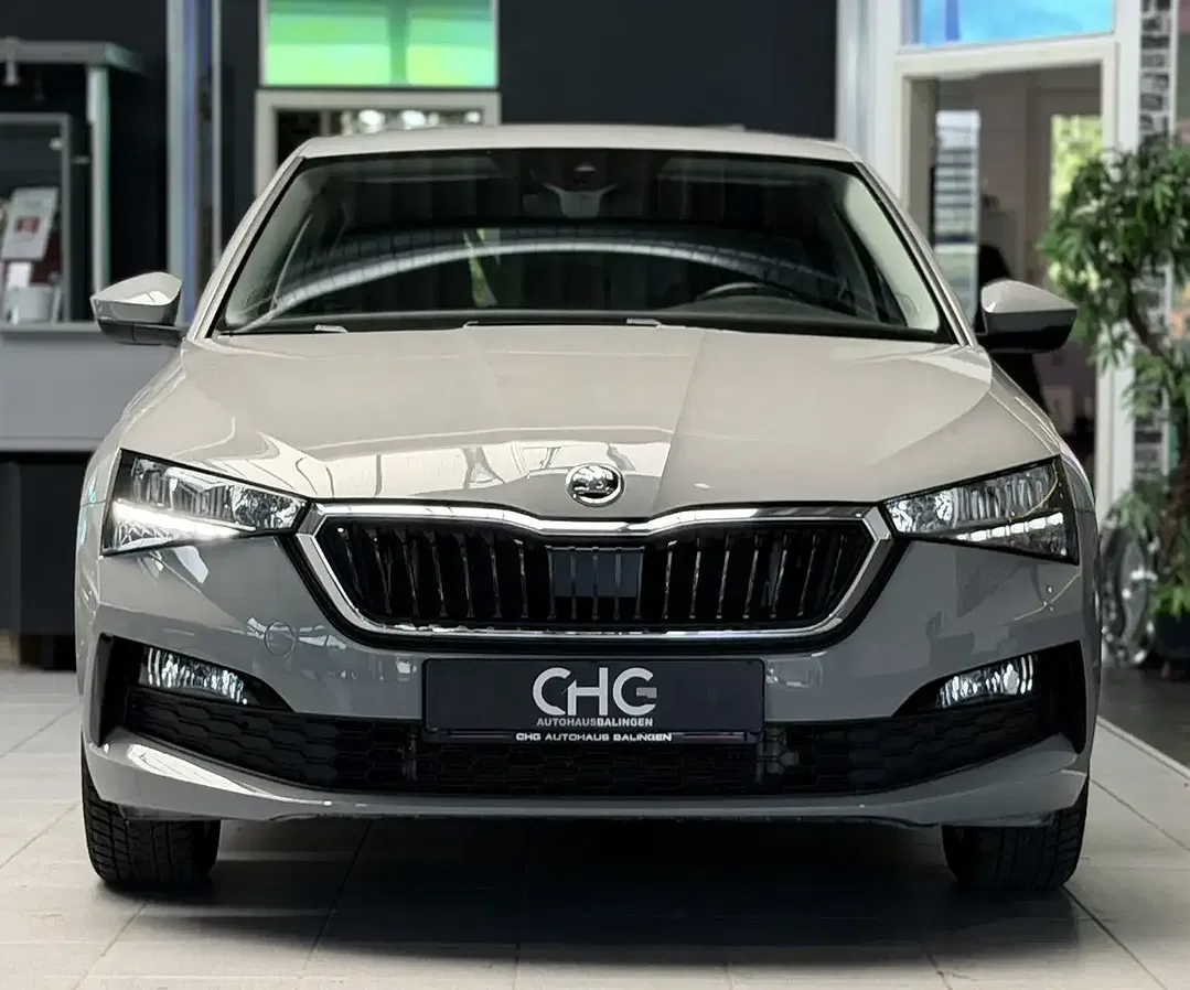 Skoda Scala - Thumbnail 2