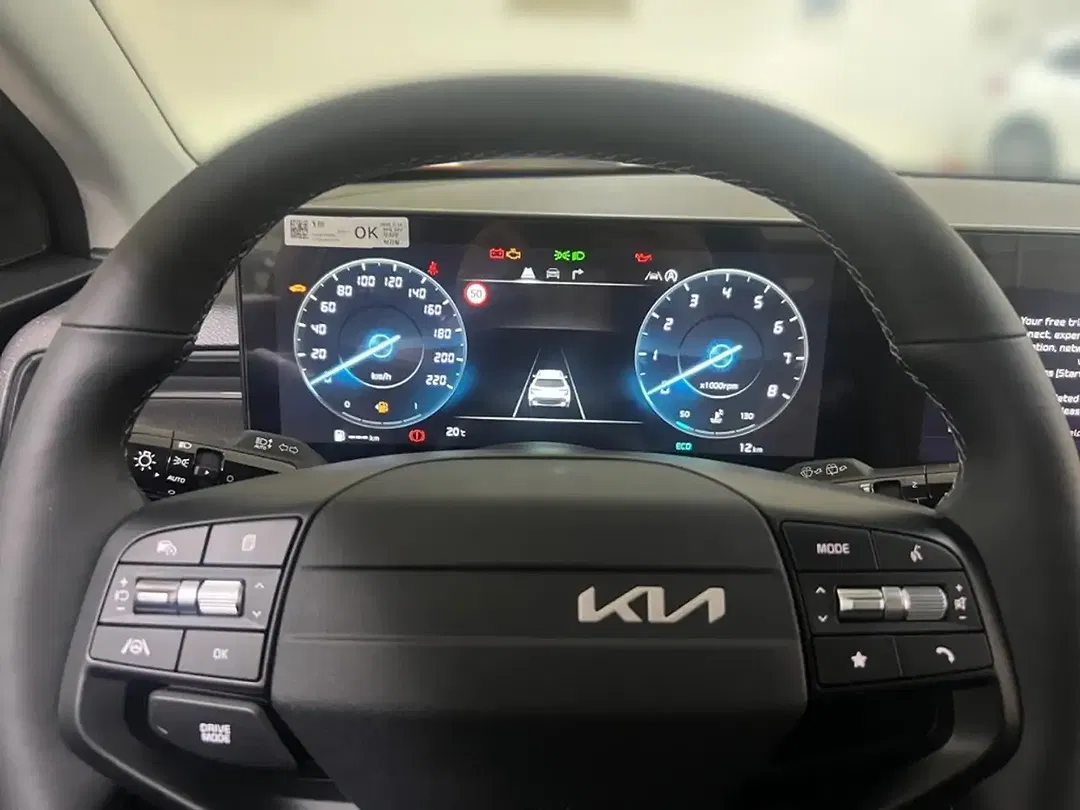 Kia Stonic - Thumbnail 8