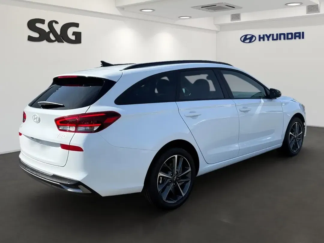 Hyundai i30 - Thumbnail 3