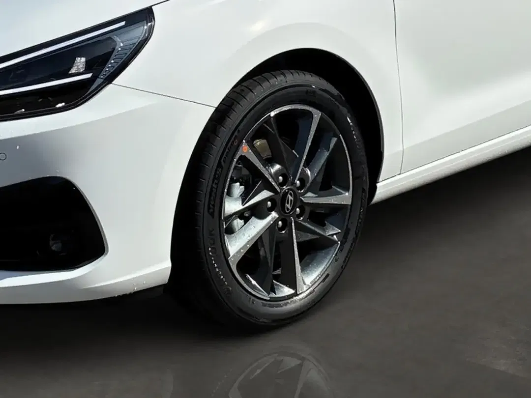 Hyundai i30 - Thumbnail 6