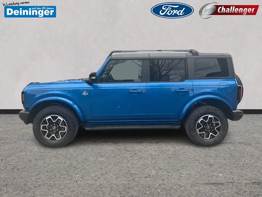 Ford Bronco - Thumbnail 2