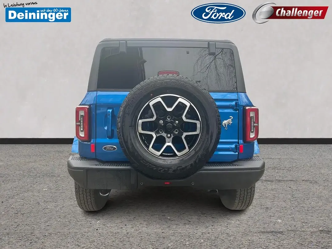 Ford Bronco - Thumbnail 4