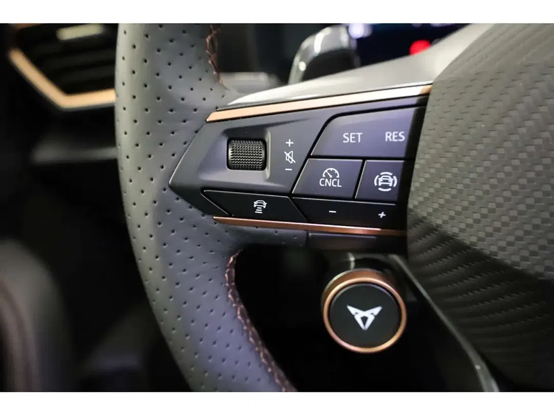 CUPRA Leon - Thumbnail 9
