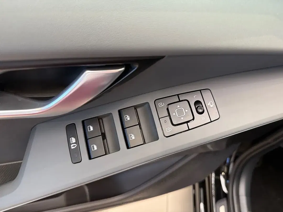 Kia Niro - Thumbnail 13