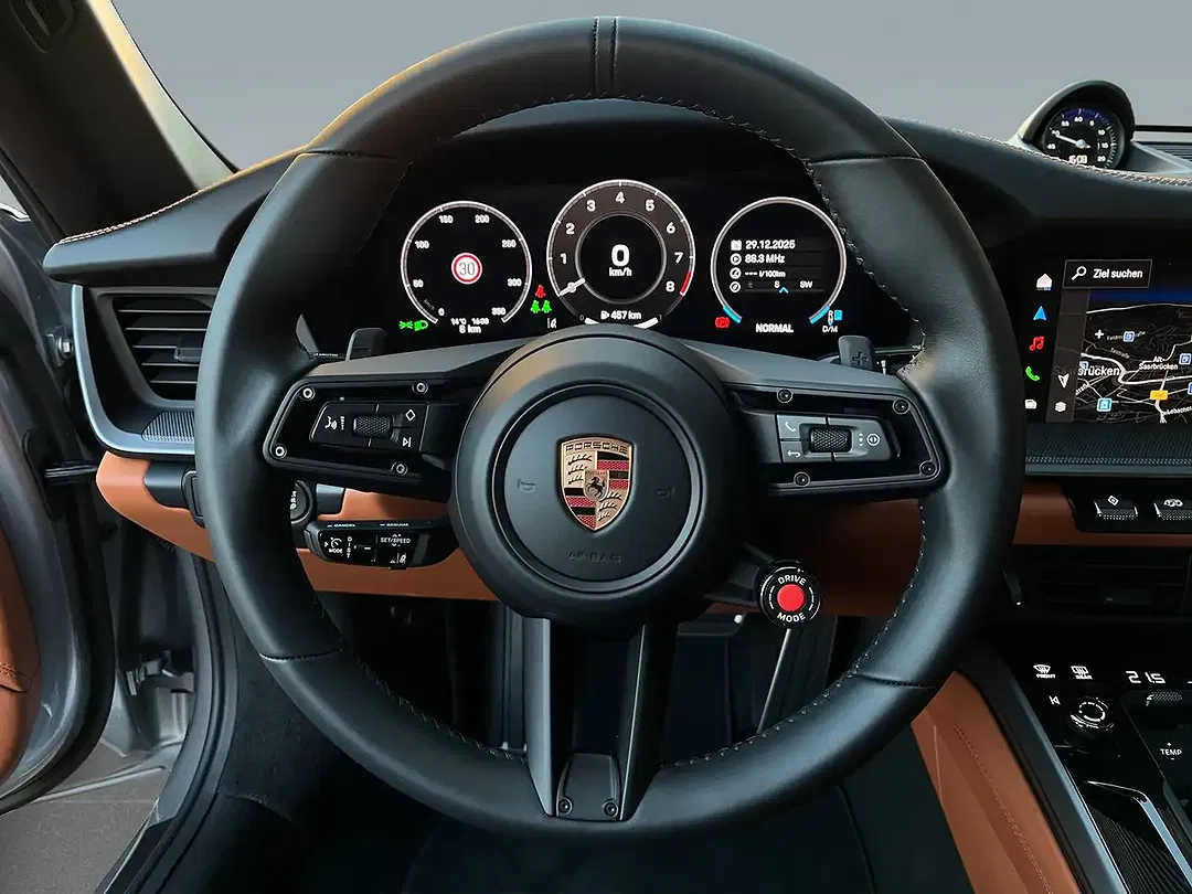 Porsche 992 - Thumbnail 10