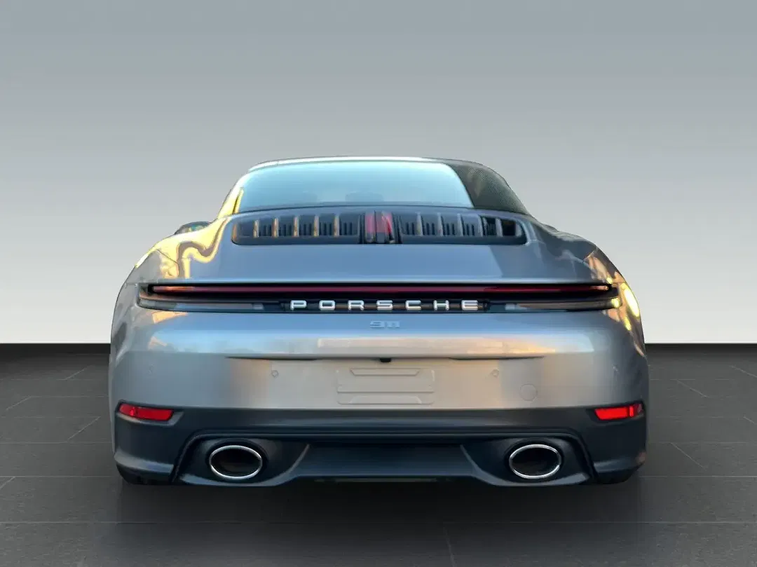 Porsche 992 - Thumbnail 7