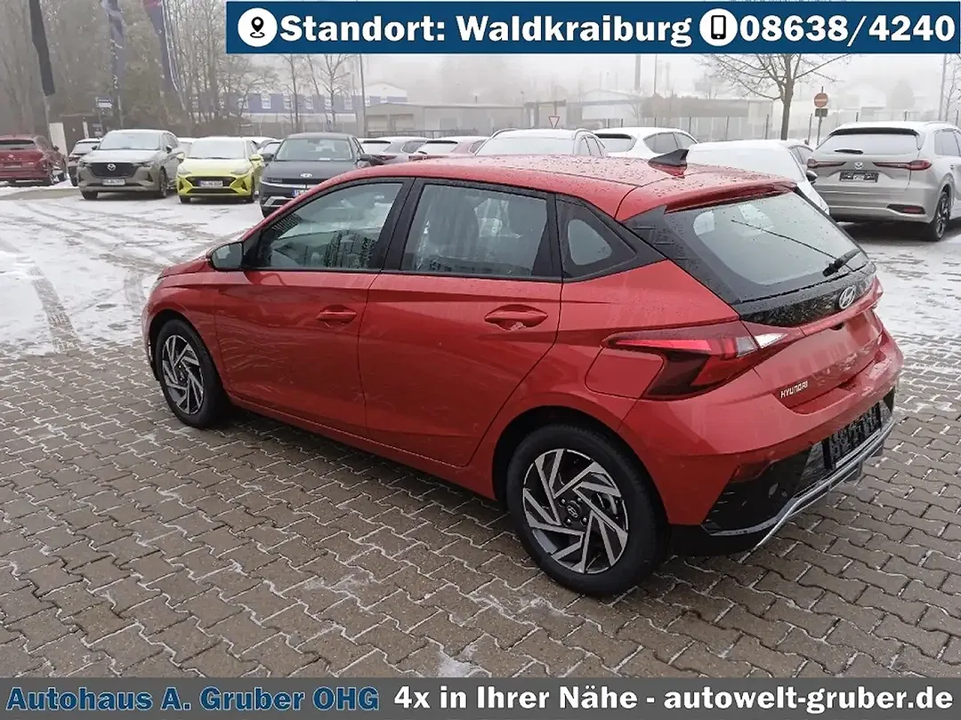 Hyundai i20 - Thumbnail 3
