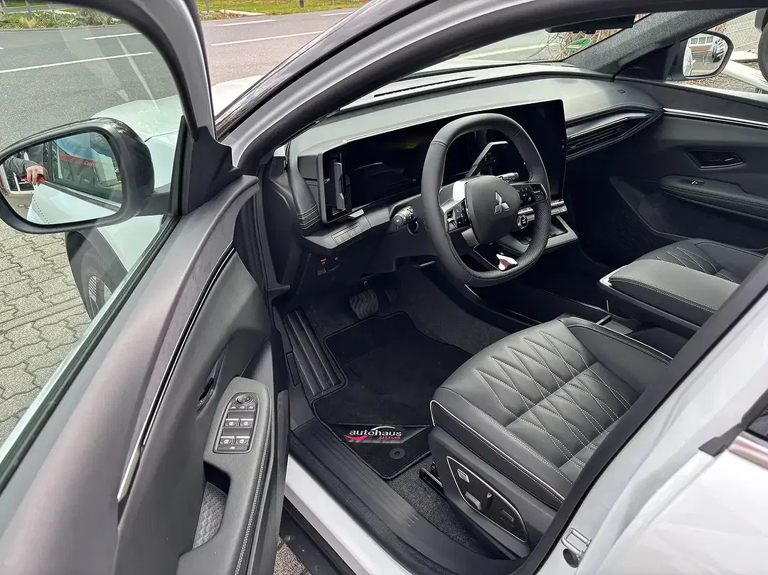 Mitsubishi Eclipse Cross - Thumbnail 8