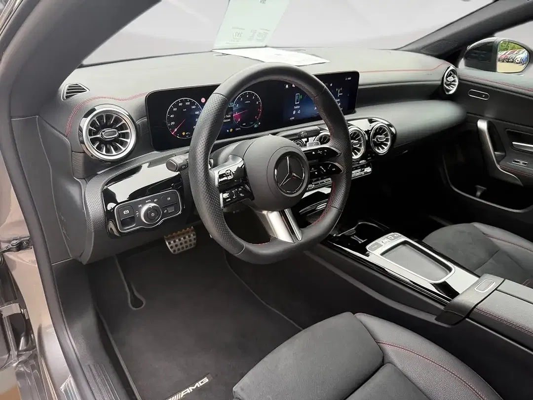 Mercedes-Benz CLA 200 - Thumbnail 10