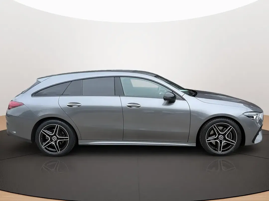 Mercedes-Benz CLA 200 - Thumbnail 4