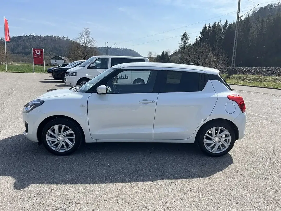 Suzuki Swift - Thumbnail 2