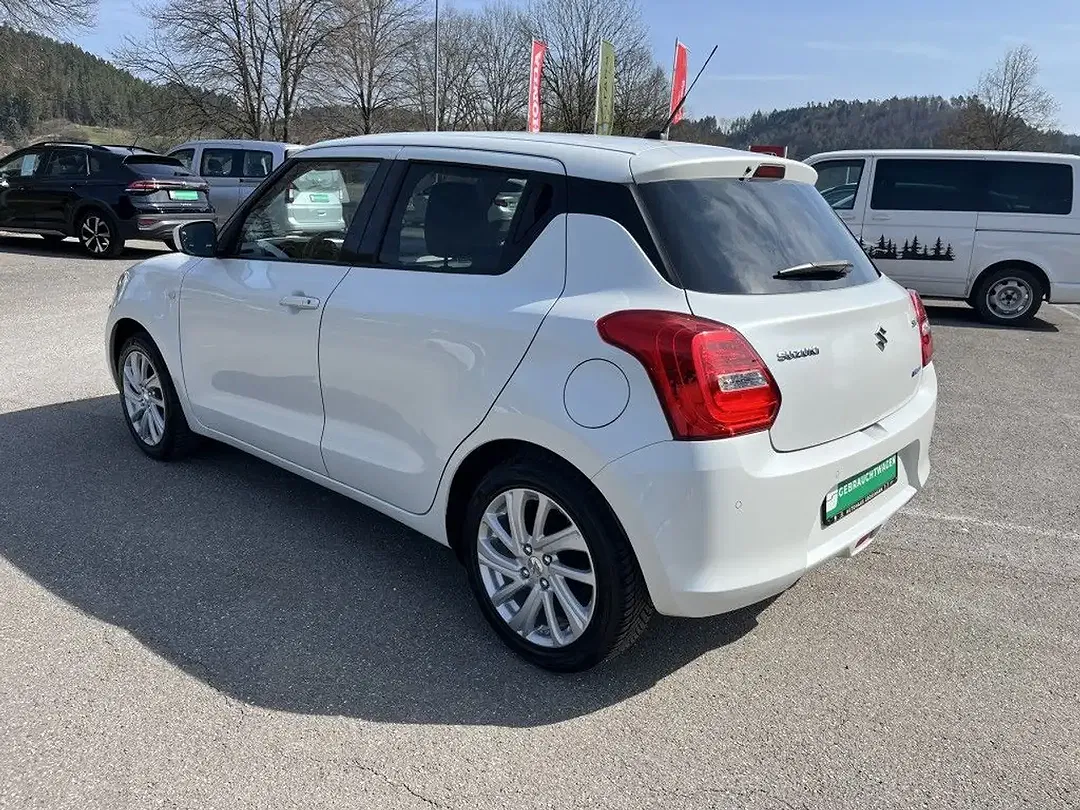 Suzuki Swift - Thumbnail 3
