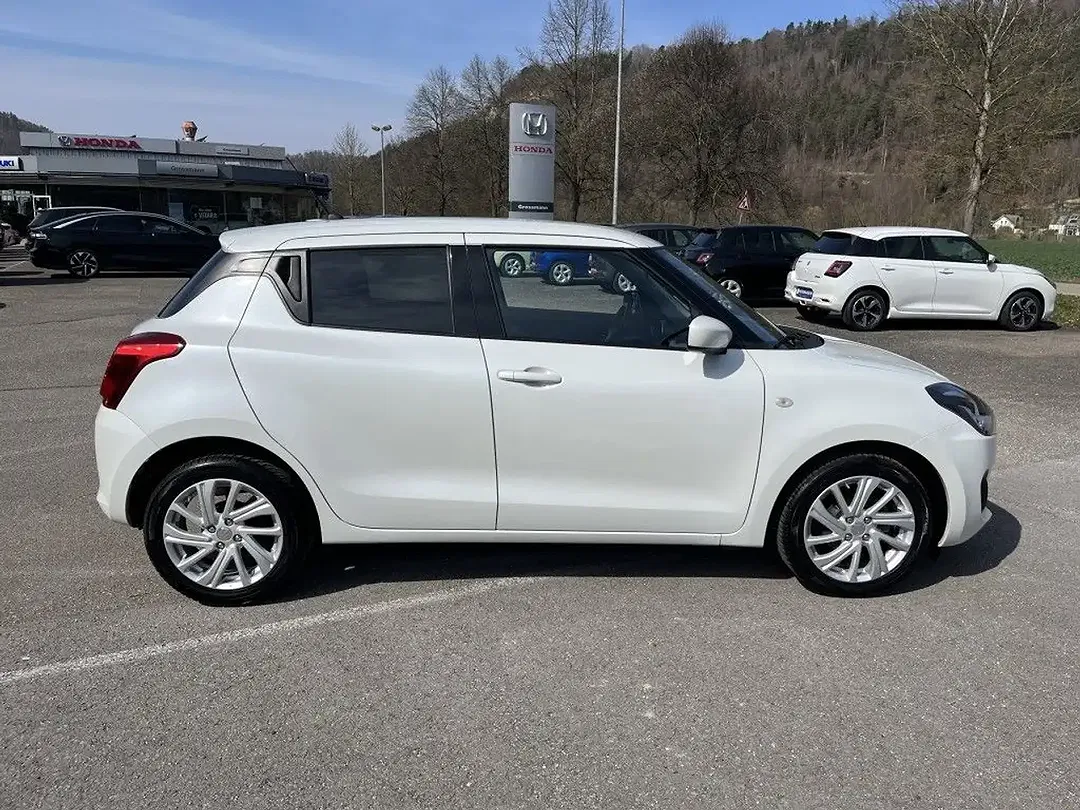 Suzuki Swift - Thumbnail 7