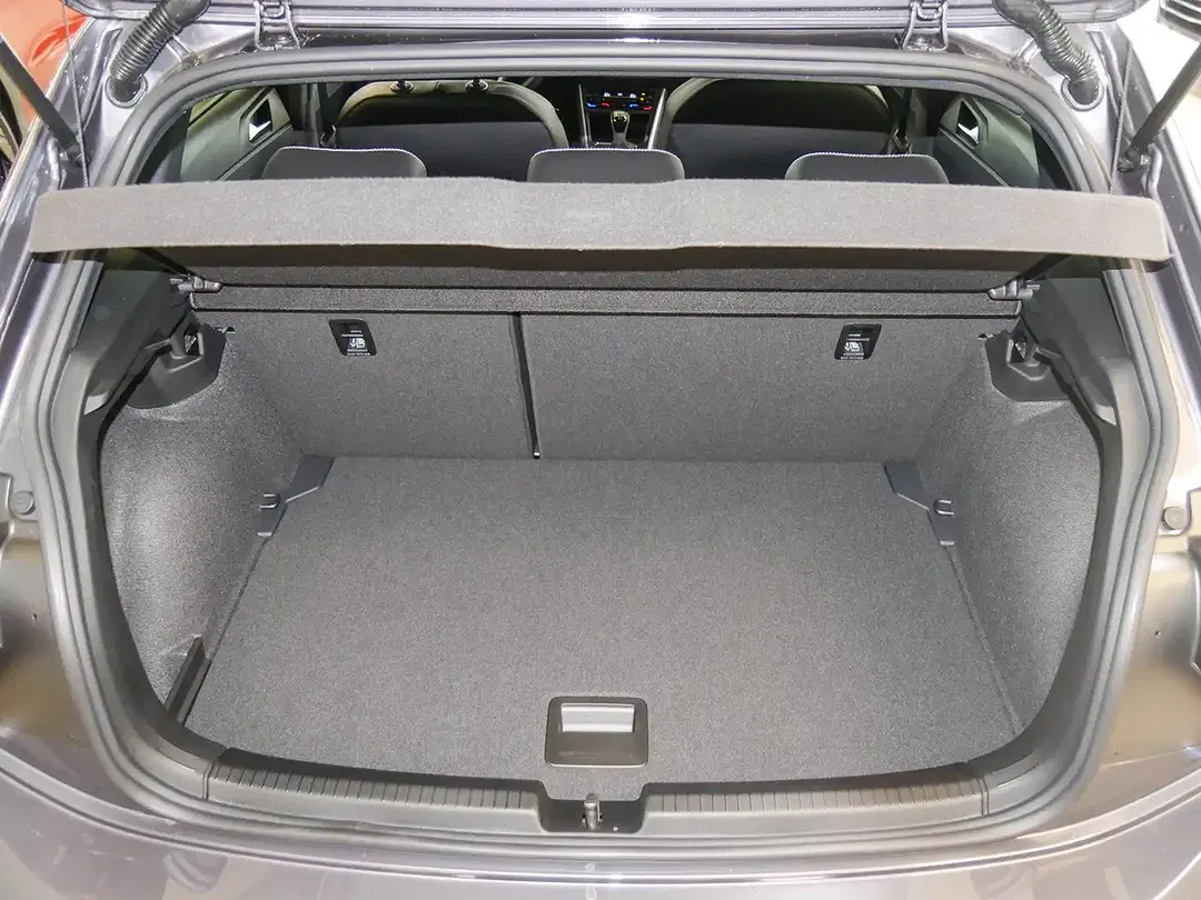 Volkswagen Polo - Thumbnail 10
