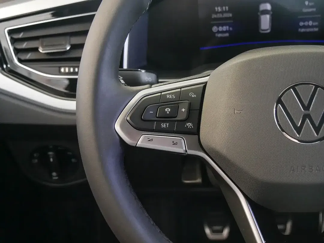 Volkswagen Polo - Thumbnail 14