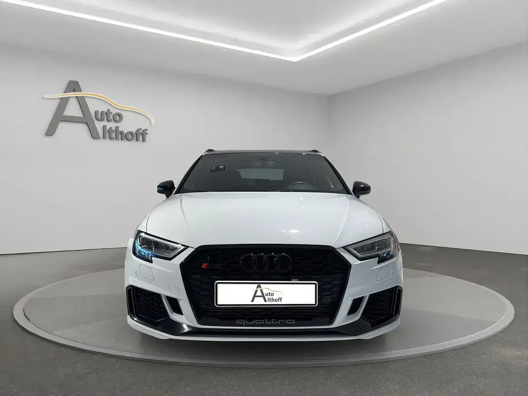 Audi RS3 - Thumbnail 2