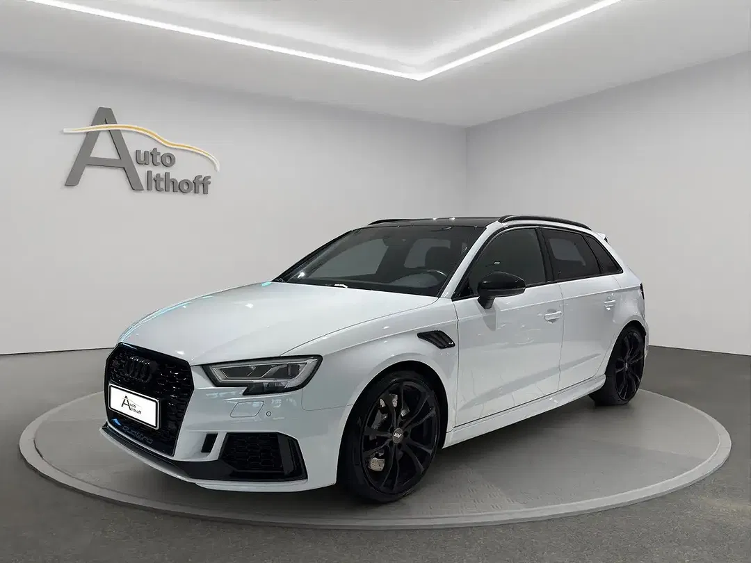 Audi RS3 - Thumbnail 3