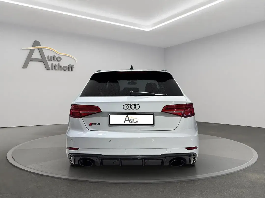 Audi RS3 - Thumbnail 5
