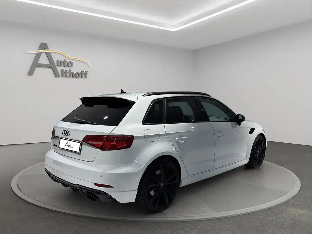 Audi RS3 - Thumbnail 6