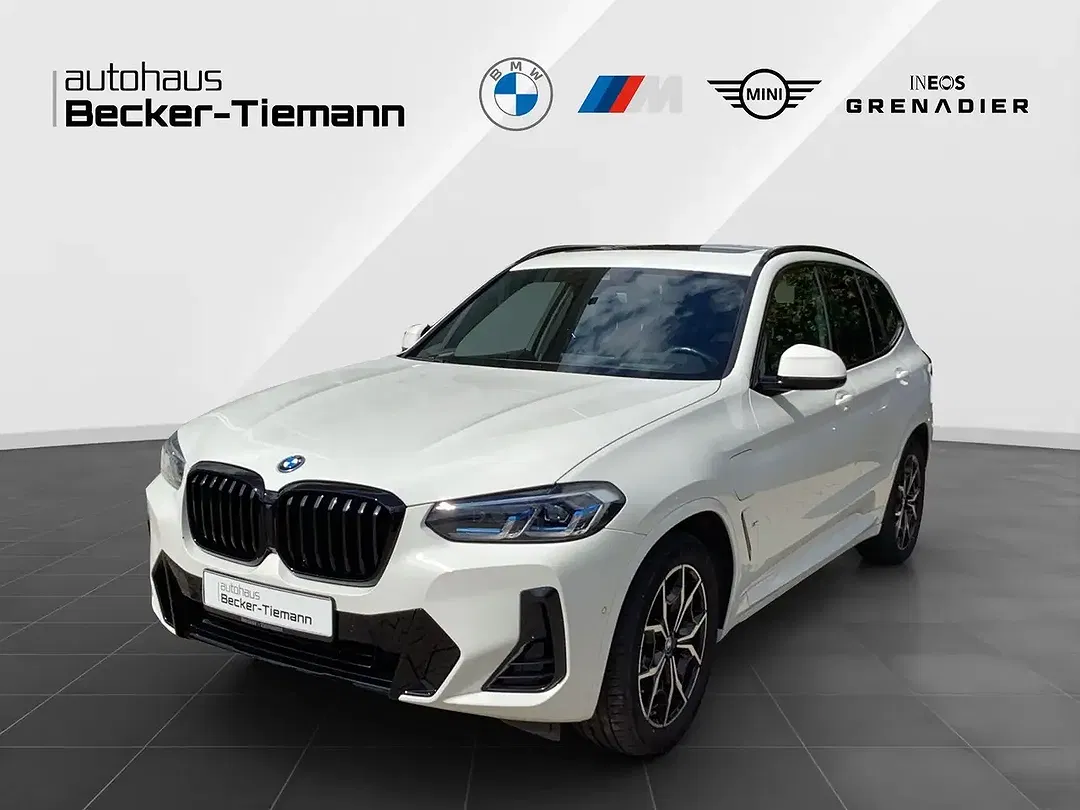 BMW X3 - Thumbnail 1