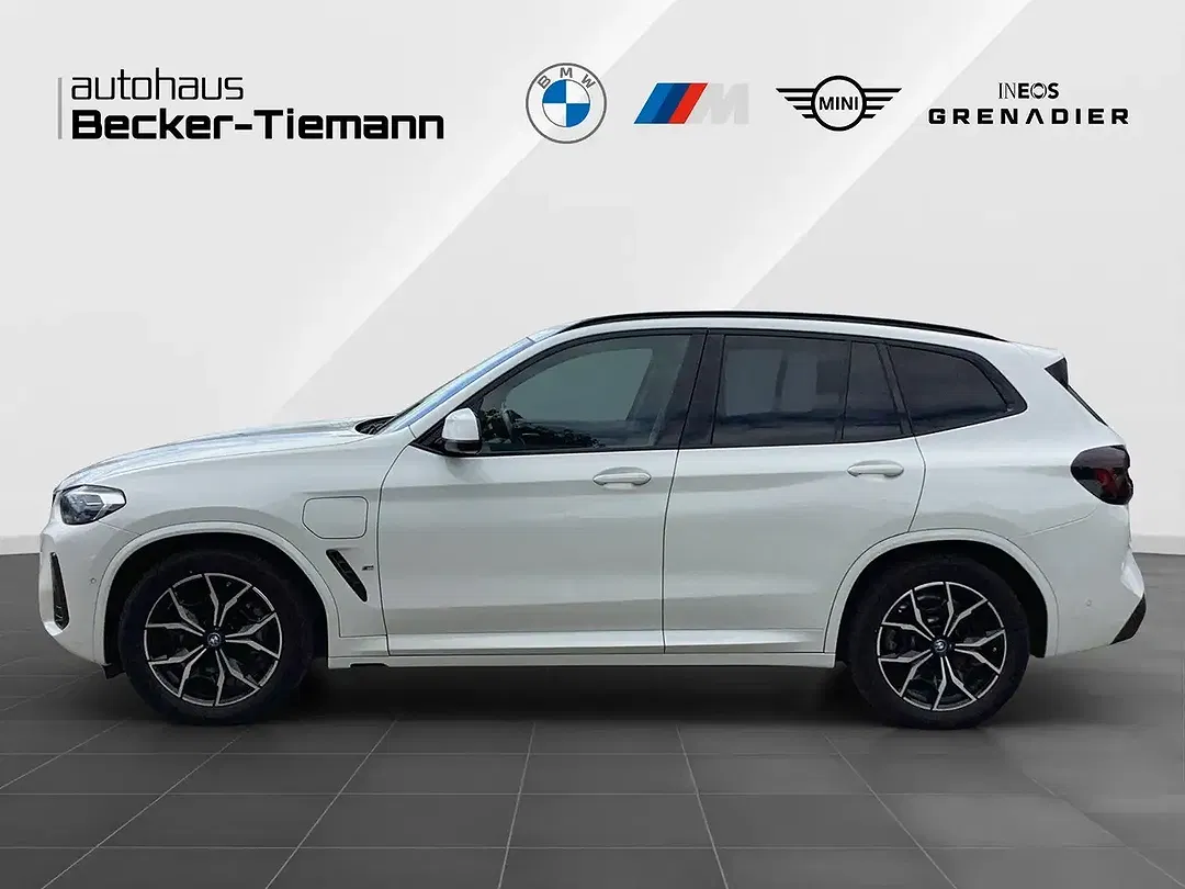 BMW X3 - Thumbnail 4