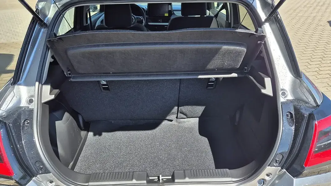 Suzuki Swift - Thumbnail 9