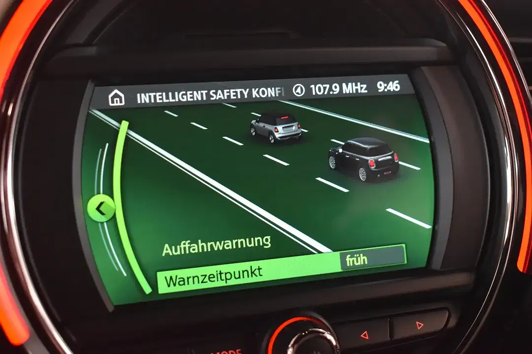 MINI Cooper - Thumbnail 24