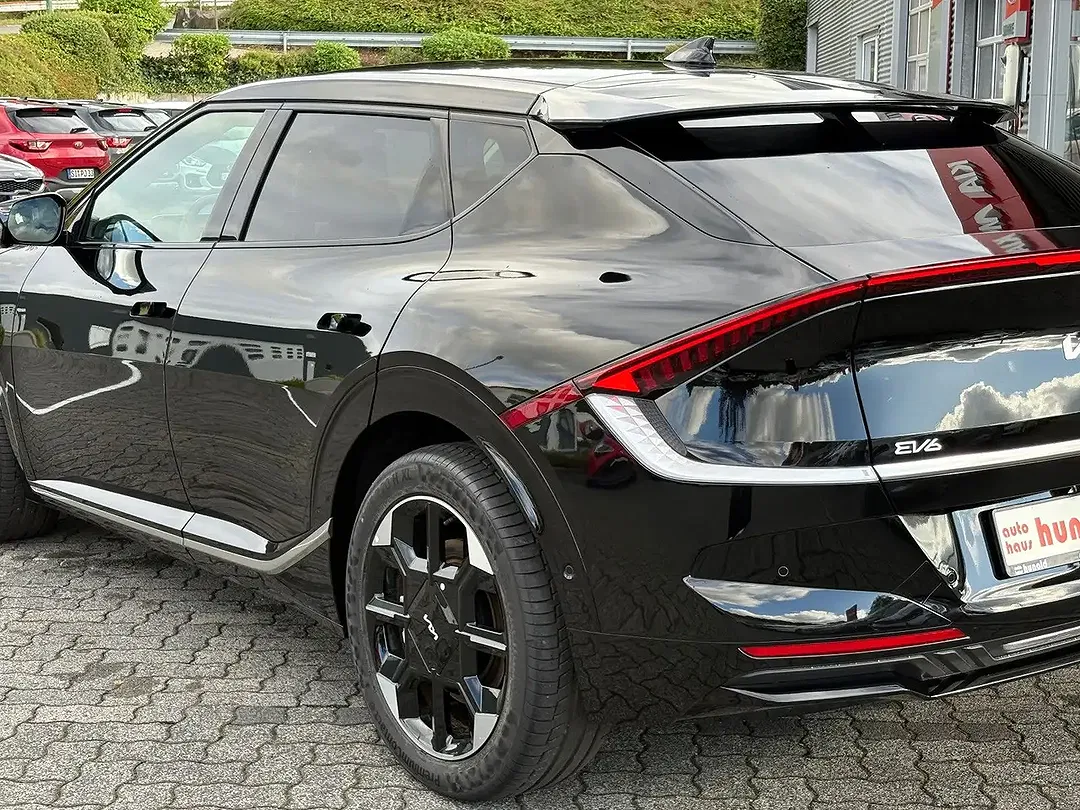 Kia EV6 - Thumbnail 6
