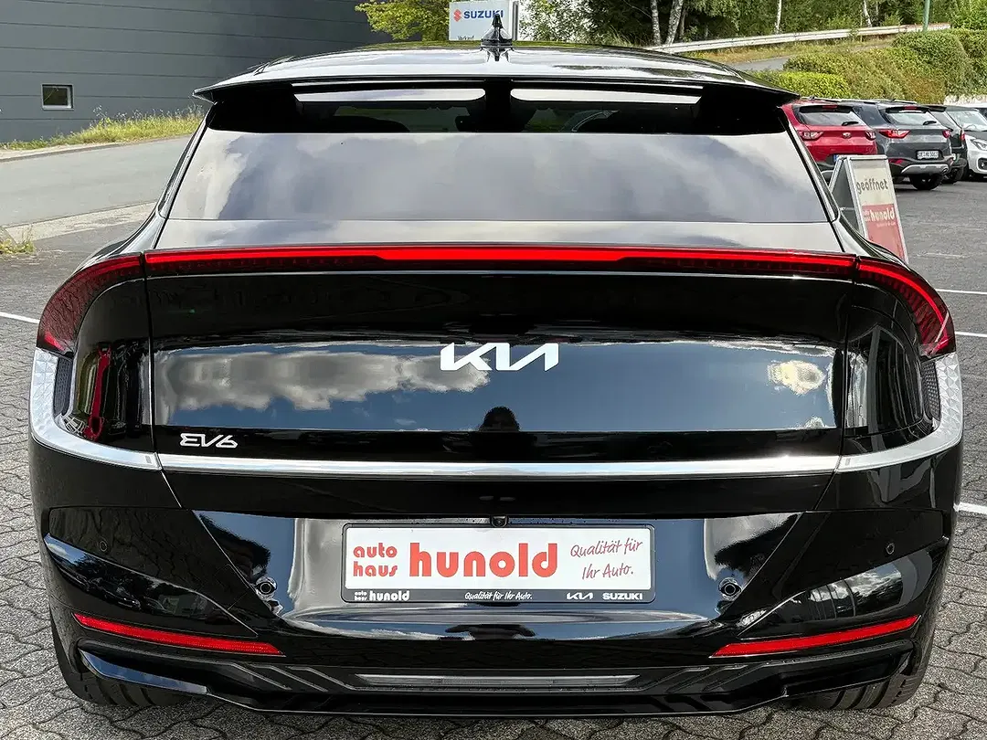 Kia EV6 - Thumbnail 7