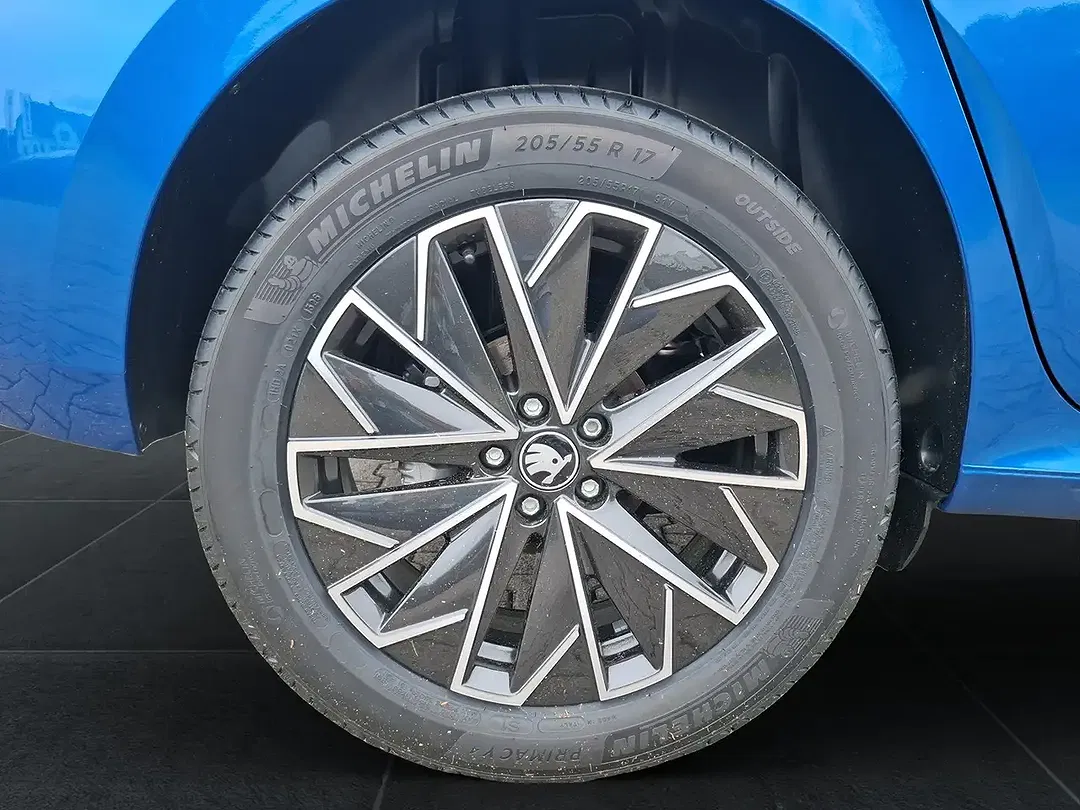 Skoda Kamiq - Thumbnail 5