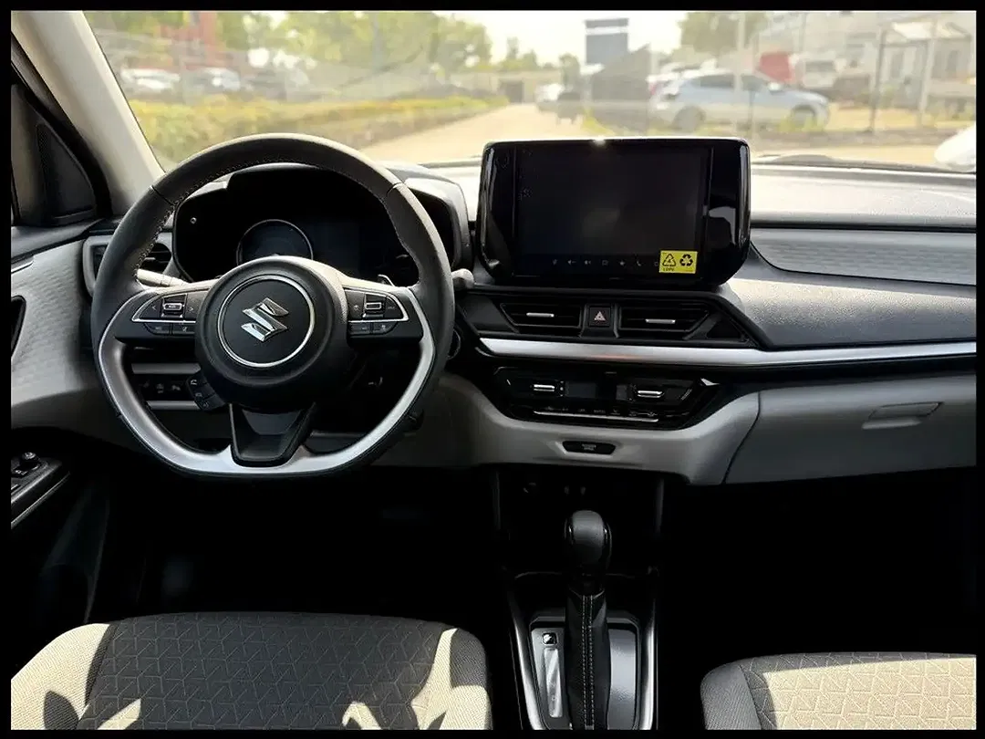 Suzuki Swift - Thumbnail 13