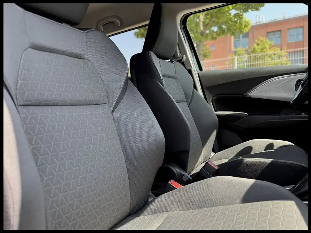 Suzuki Swift - Thumbnail 15