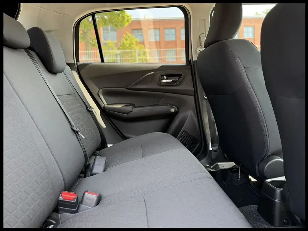 Suzuki Swift - Thumbnail 16
